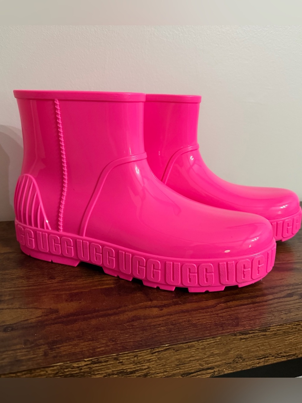 UGG Drizlita Taffy Pink Rain Boots
